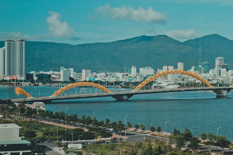 Bridge over the Han River in Da Nang